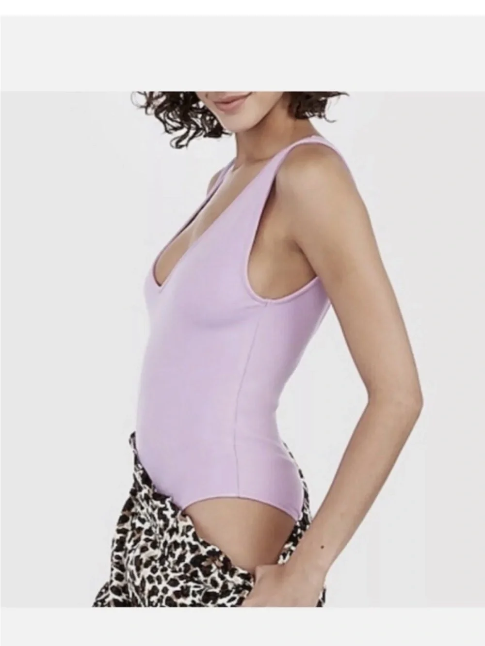 Express x Rocky Barnes Lilac V-Neck Sleeveless Bodysuit